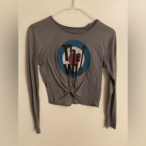 Long sleeve crop top